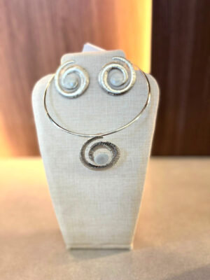 Conjunto Choker e Brincos Espiral Elegance – Colar + Brincos - Folheado a Ouro e Prata